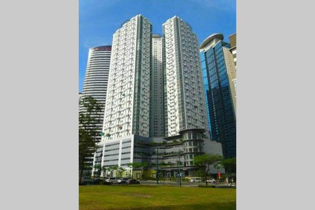 Fort Victoria 3Br Apartment Manila Luaran gambar